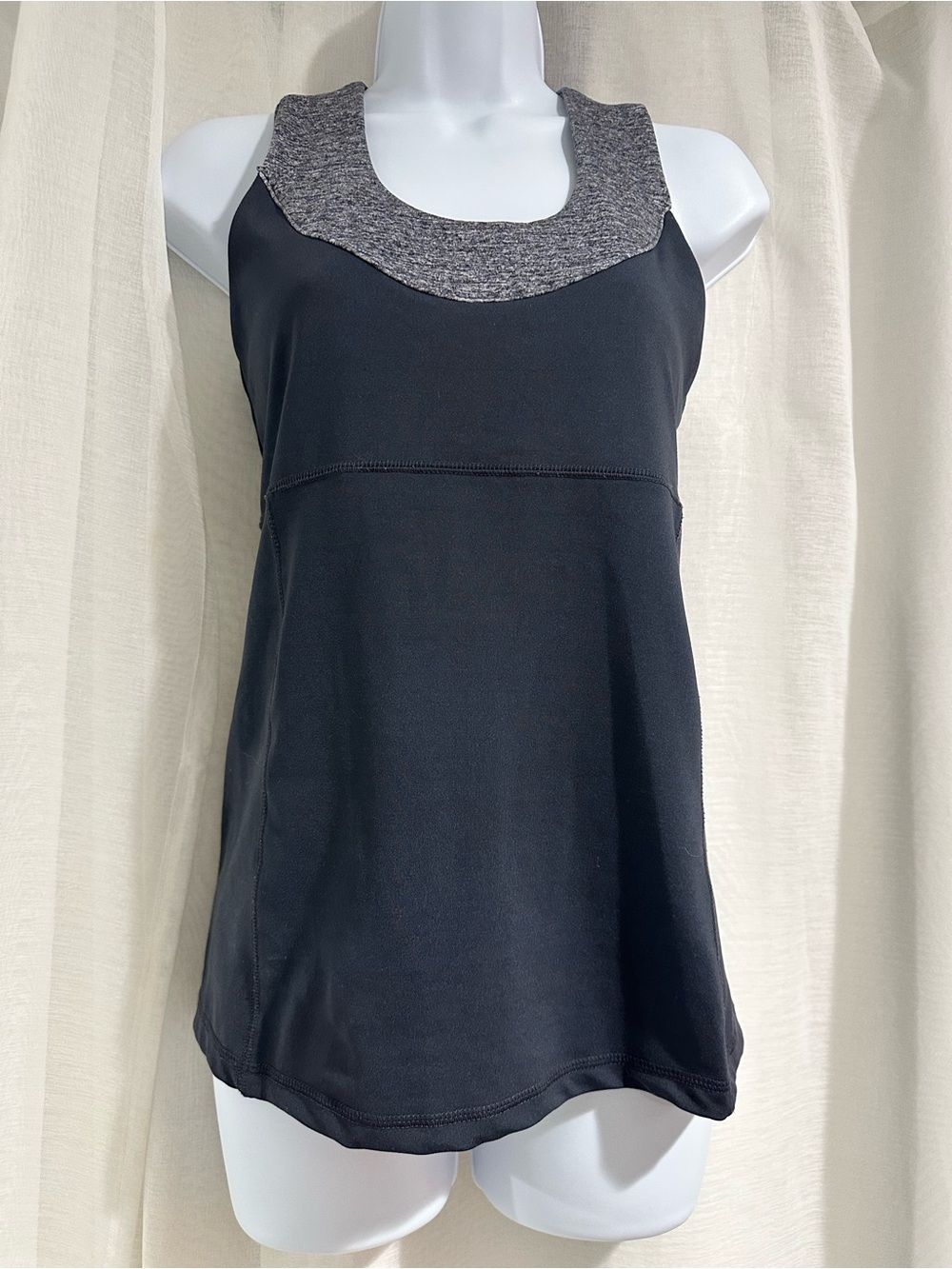 Old Navy Active Dark Grey Work Out Top with Gray Neckline - Women's Active